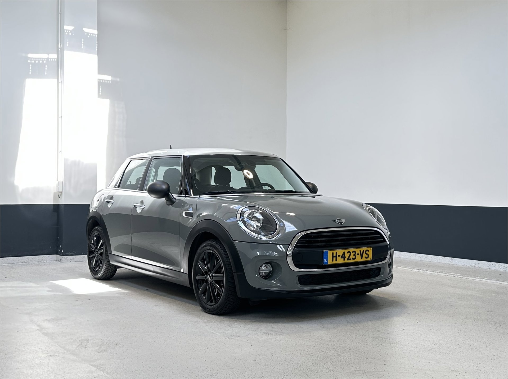 Mini 5-Deurs 1.5 One Business Edition | Navigatie | Bluetooth | NL |
