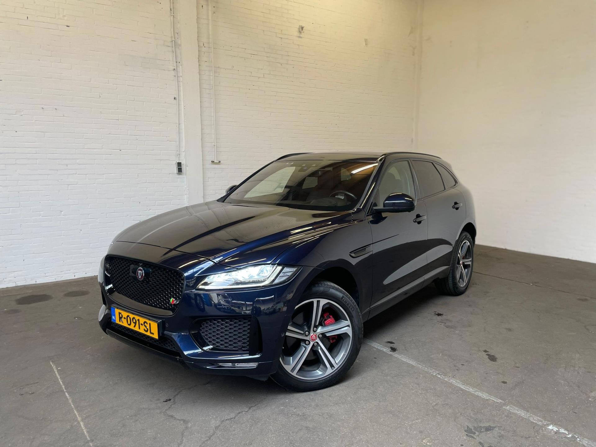 Jaguar F-PACE 3.0 S/C S AWD 35t 381pk R Sport Groot navi|Pano|Stoelverkoeling|Climate control achter