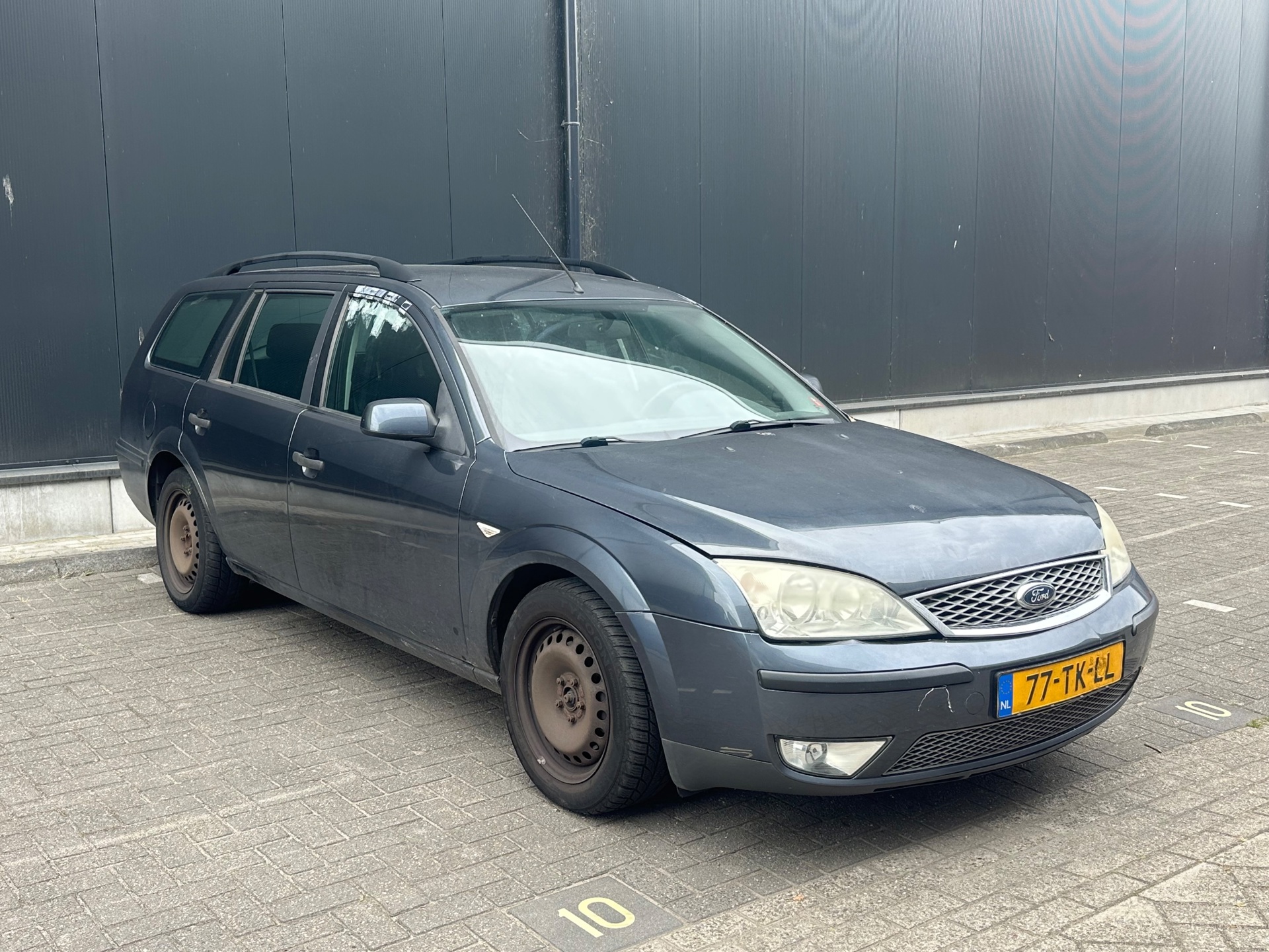 Ford Mondeo Wagon 1.8-16V Champion* Inruilkoopje
