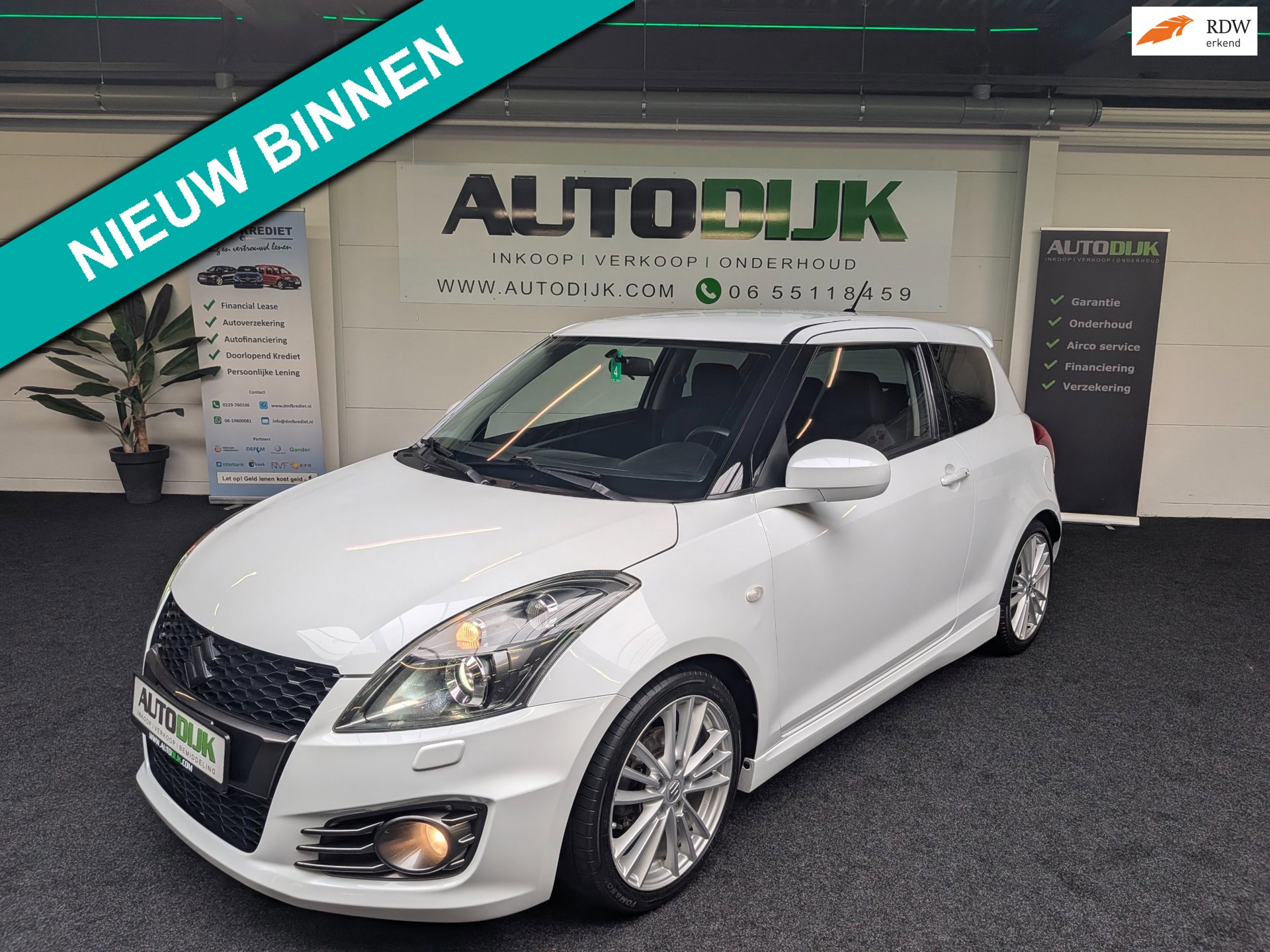 Suzuki Swift 1.6 Sport Xenon | Nieuwstaat | Carplay Android