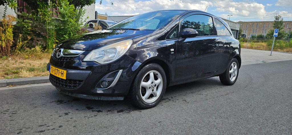 Opel Corsa 1.2-16V Selection abs pomp werkt niet