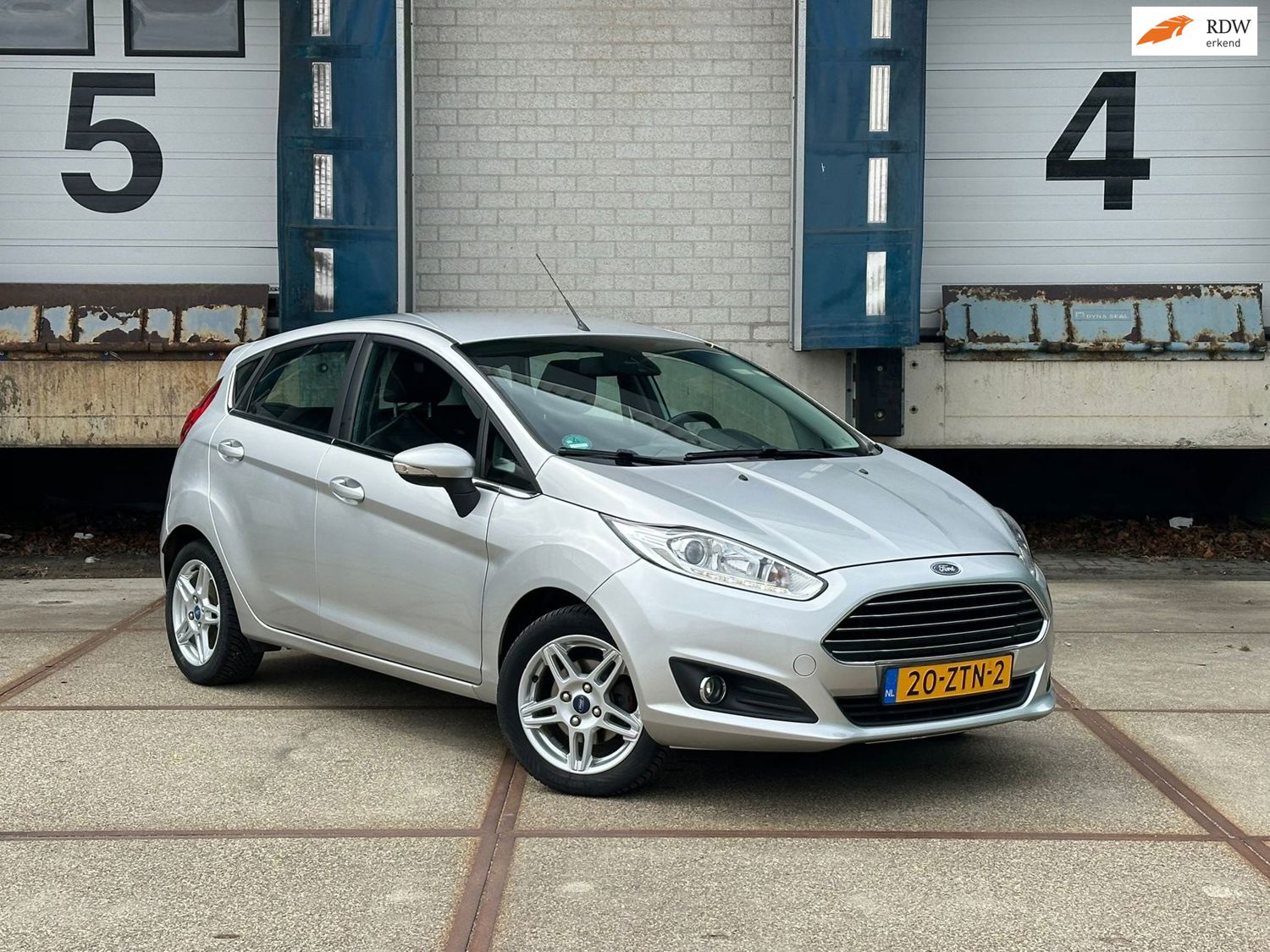 Ford Fiesta 1.0 EcoBoost Titanium (Cruis+CLIMA+PDC+NAP)