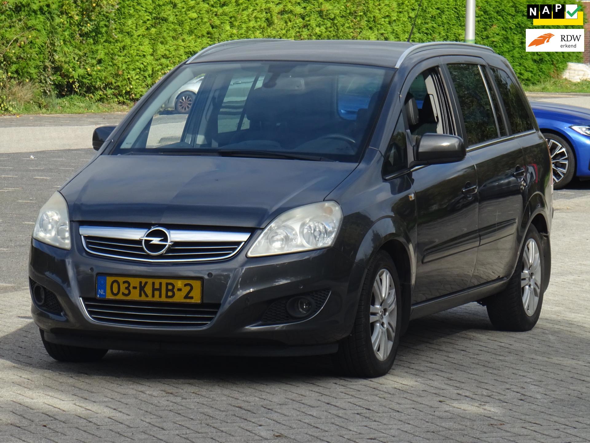Opel Zafira 2.2 Cosmo 7P. NAP/LEER/NAVI/CRUISE/PDC/APK 2027