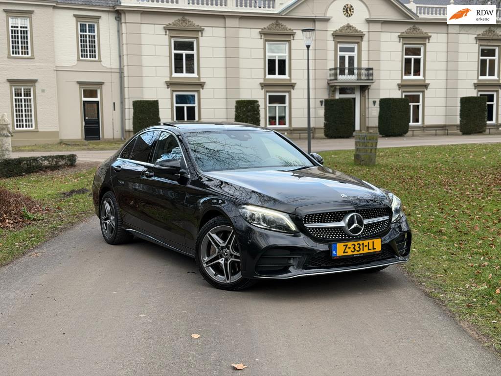 Mercedes-Benz C-klasse 300 e Amg | Pano | Stoelverwarming/koeling | Leder | memory | Burmester