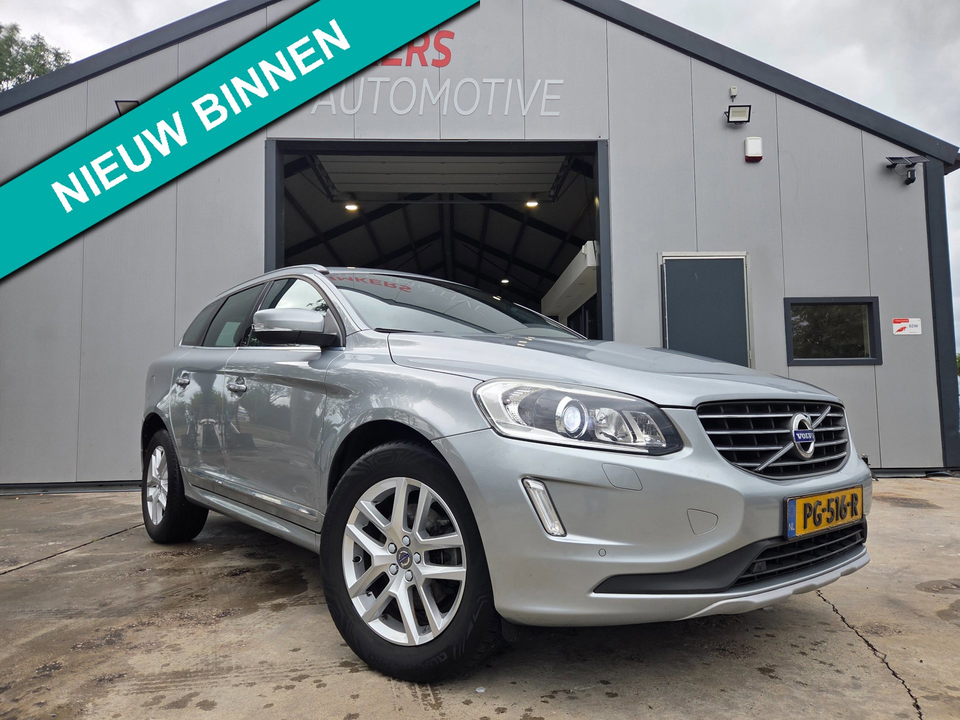 Volvo XC60 2.0 D4 FWD Polar+ | Pano | Leer | Camera