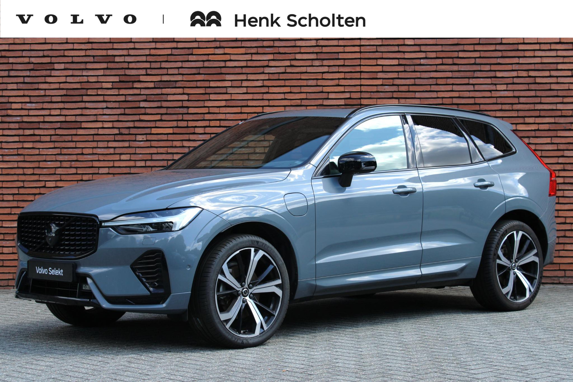 Volvo XC60 T8 Plug-in hybrid AWD Ultimate Dark |