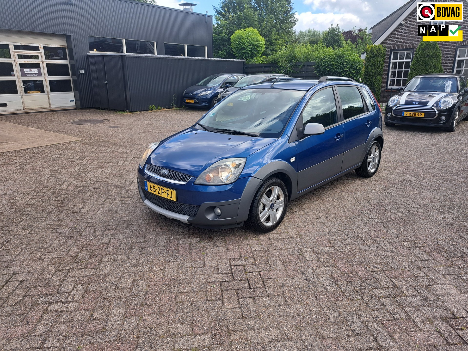 Ford Fiesta 1.4-16V Crossroad