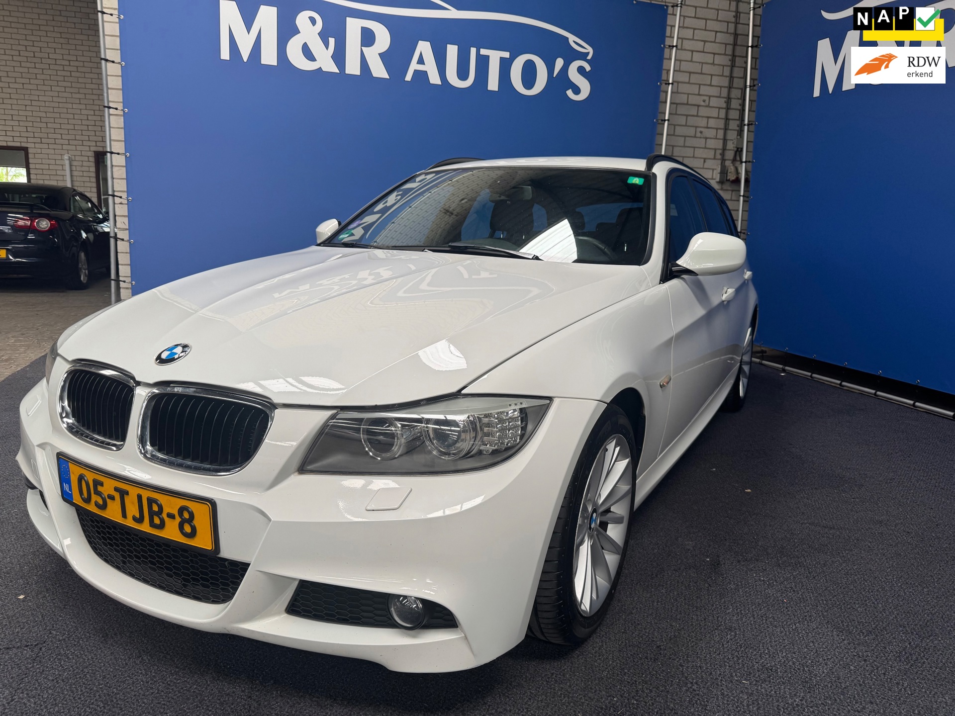 BMW 3-serie Touring 320i Luxury Line Automaat Dealer Onderhouden Nieuwe APK