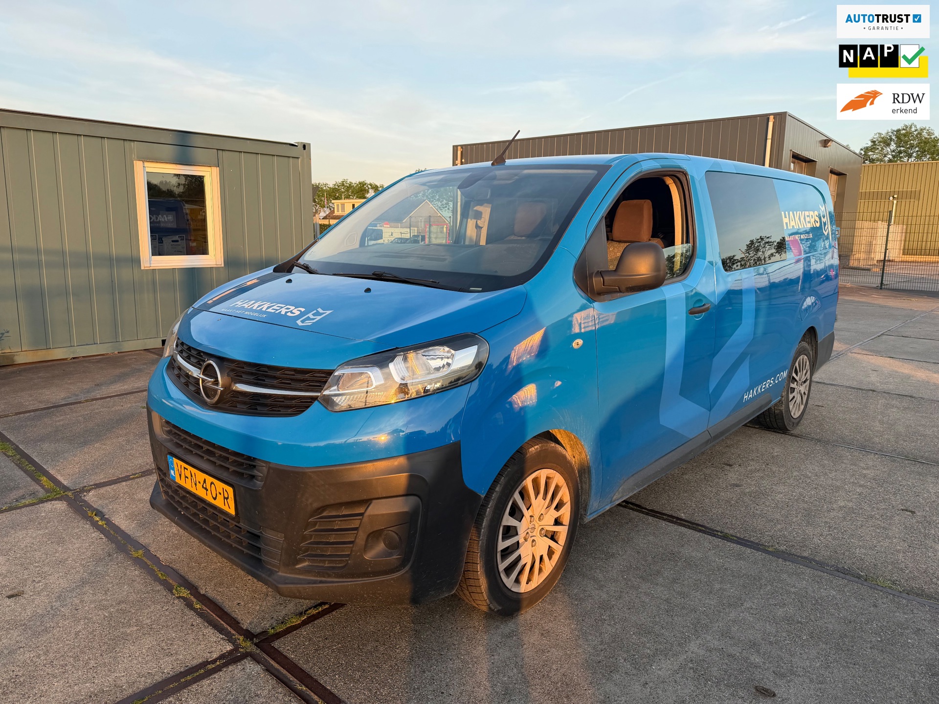 Opel Vivaro 2.0 CDTI L3H1 DubbelCabine Edition *MOTOR DEFECT*