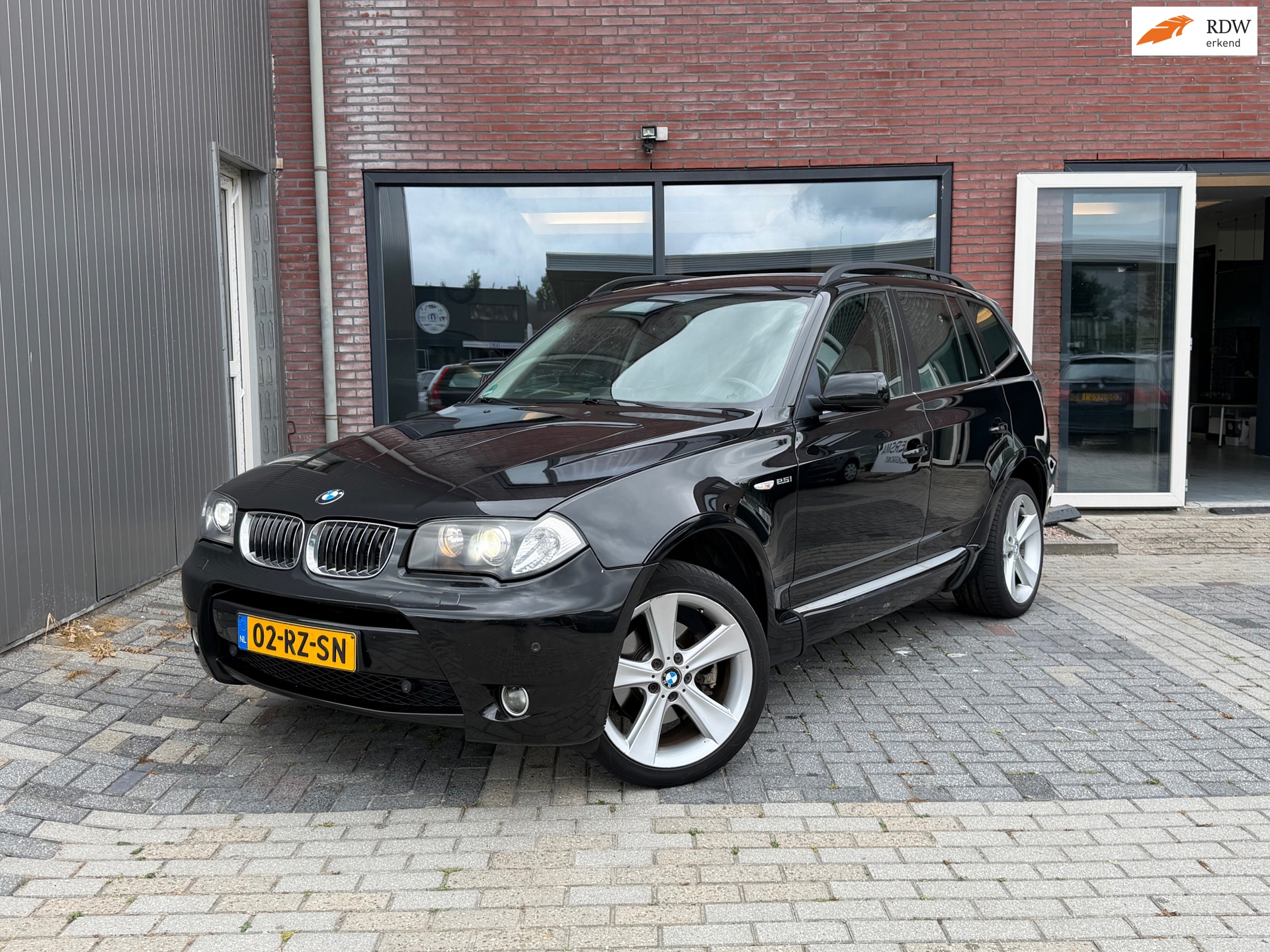 BMW X3 2.5i High Executive | 05-2027 APK | AUTM | Trekhaak | Cruise | Clima | Leer | Stoelverwarming | PDC | Hooge instap |