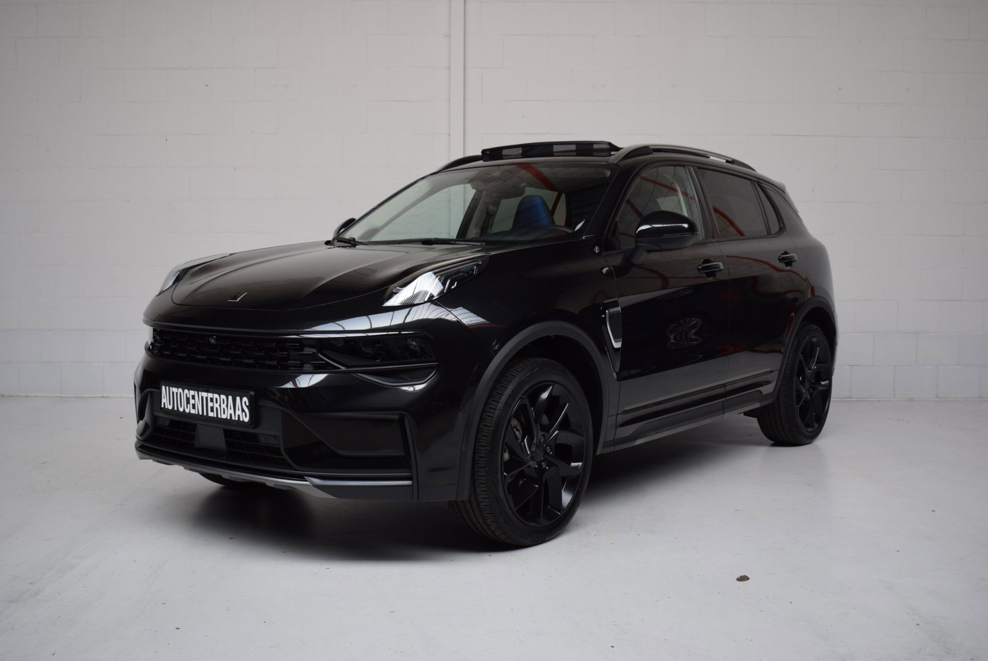 Lynk & Co 01 1.5 PHEV 261PK BLACK-EDITION / VIRTUAL / 360 CAMERA / INFINITY GELUID / PANORAMADAK / ADAPT.CRUISE / 20INCH