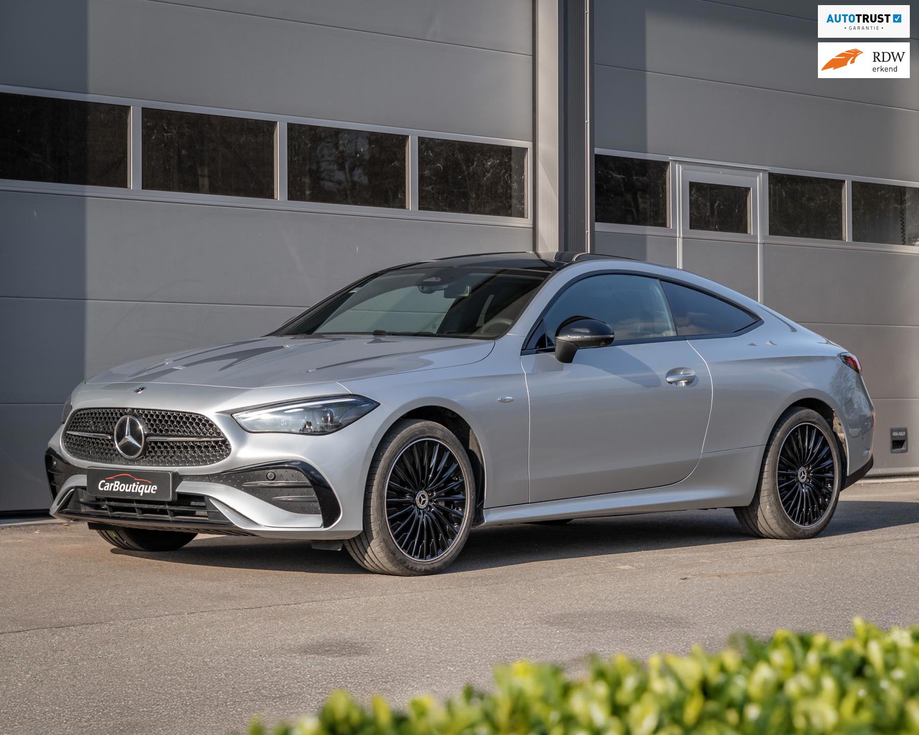 Mercedes-Benz CLE Coupé 300 e AMG Line I Pano IBurmester I 360 I Nightpakket I Memory Stoelen I Trekhaak I